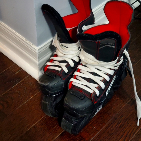 Bauer Other - BAUER Youth Size Y13 Ice Skates